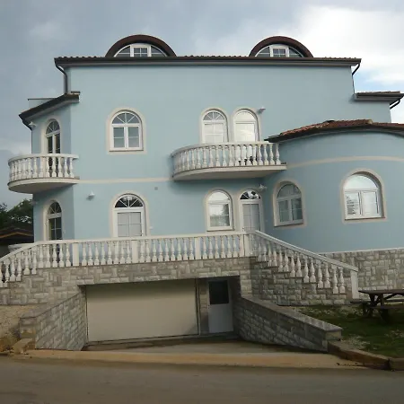 Fabic Apartman *